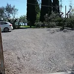 شقة In A *